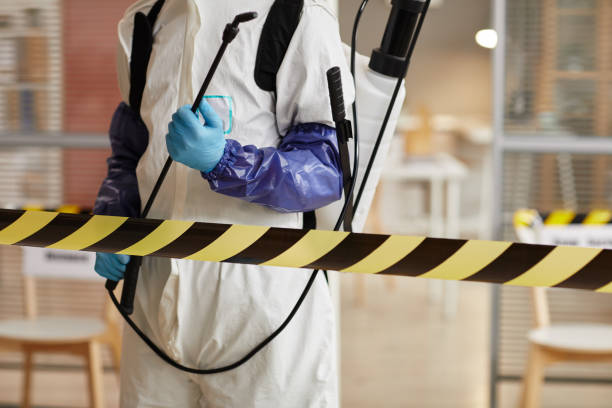 Professional Blood Cleanup technician working in Mooreland, IN